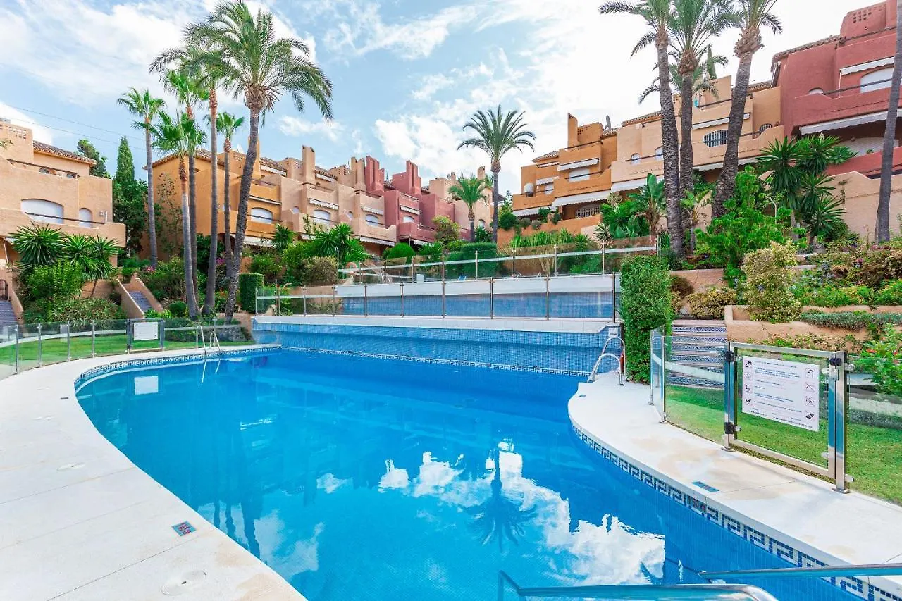 דירות מארבלה Family Exclusiv Townhouse Puerto Banus ספרד