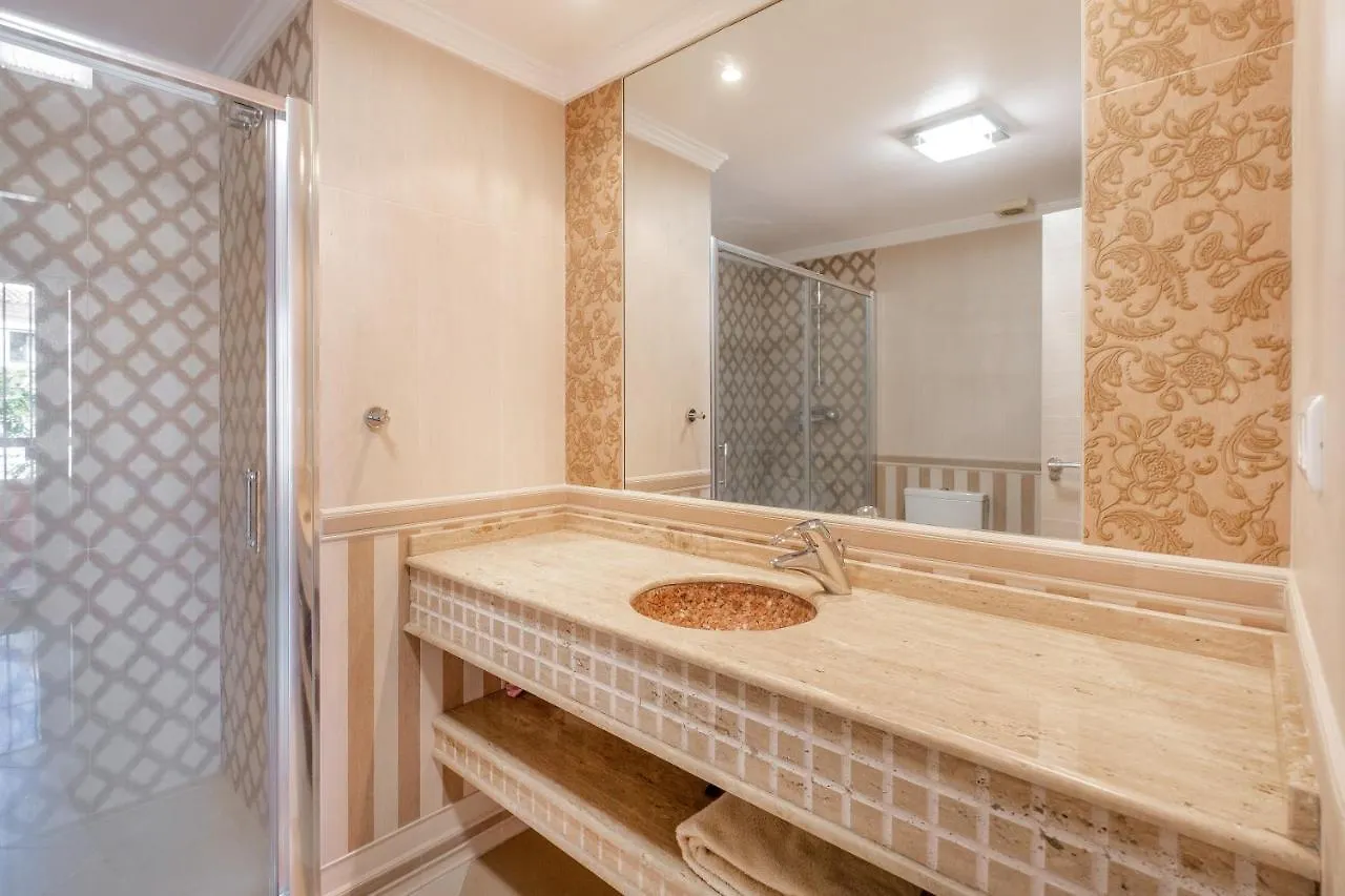 马尔韦利亚Family Exclusiv Townhouse Puerto Banus公寓 公寓