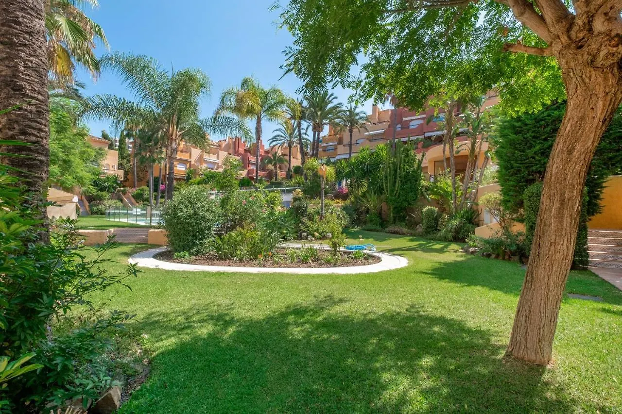 Family Exclusiv Townhouse Puerto Banus Daire Marbella